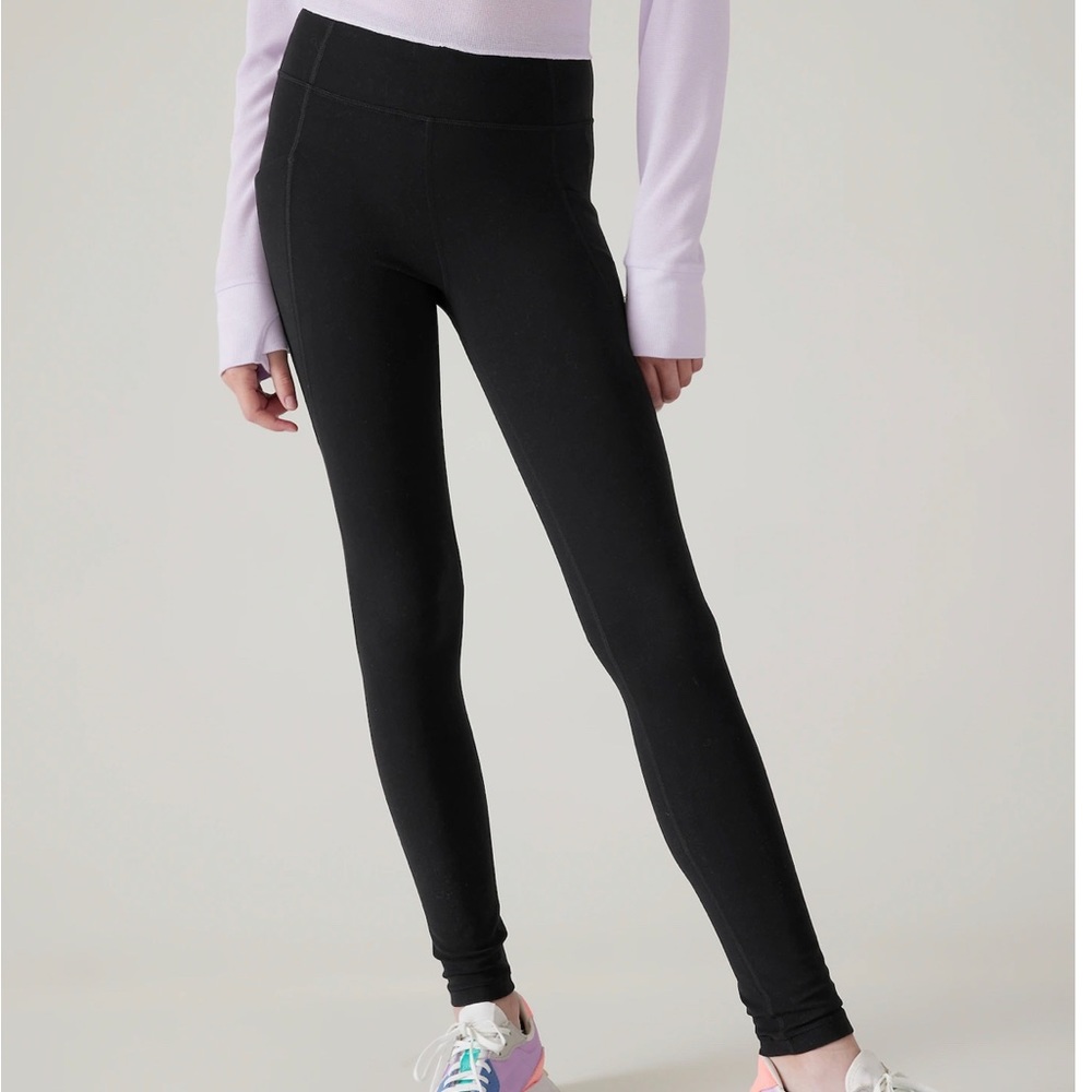 ATHLETA GIRL high rise stash your treasure tight Navy.
